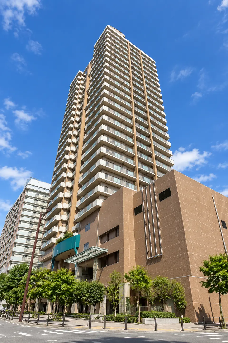 アスタプラザウエストのイメージ画像（生成。実際の建物とは異なります）
