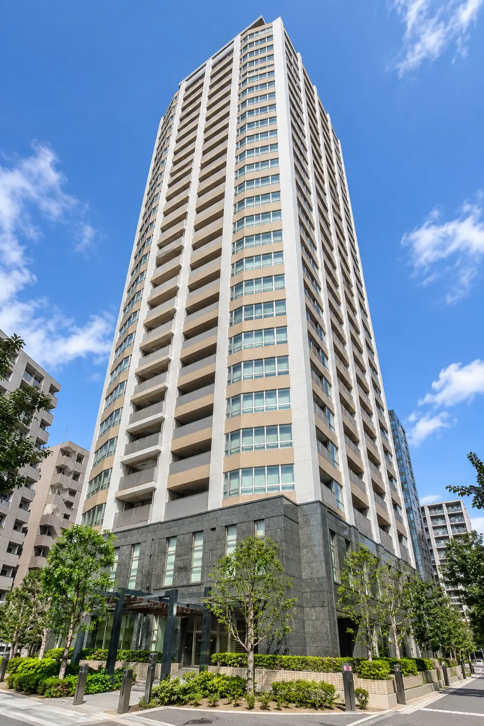 レジデンスタワー上本町のイメージ画像（生成。実際の建物とは異なります）