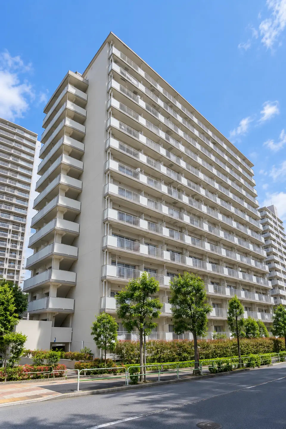 Generated illustration (not the actual building) of TOEIMACHIYAGOCHOMEDAI 3 APARTMENT