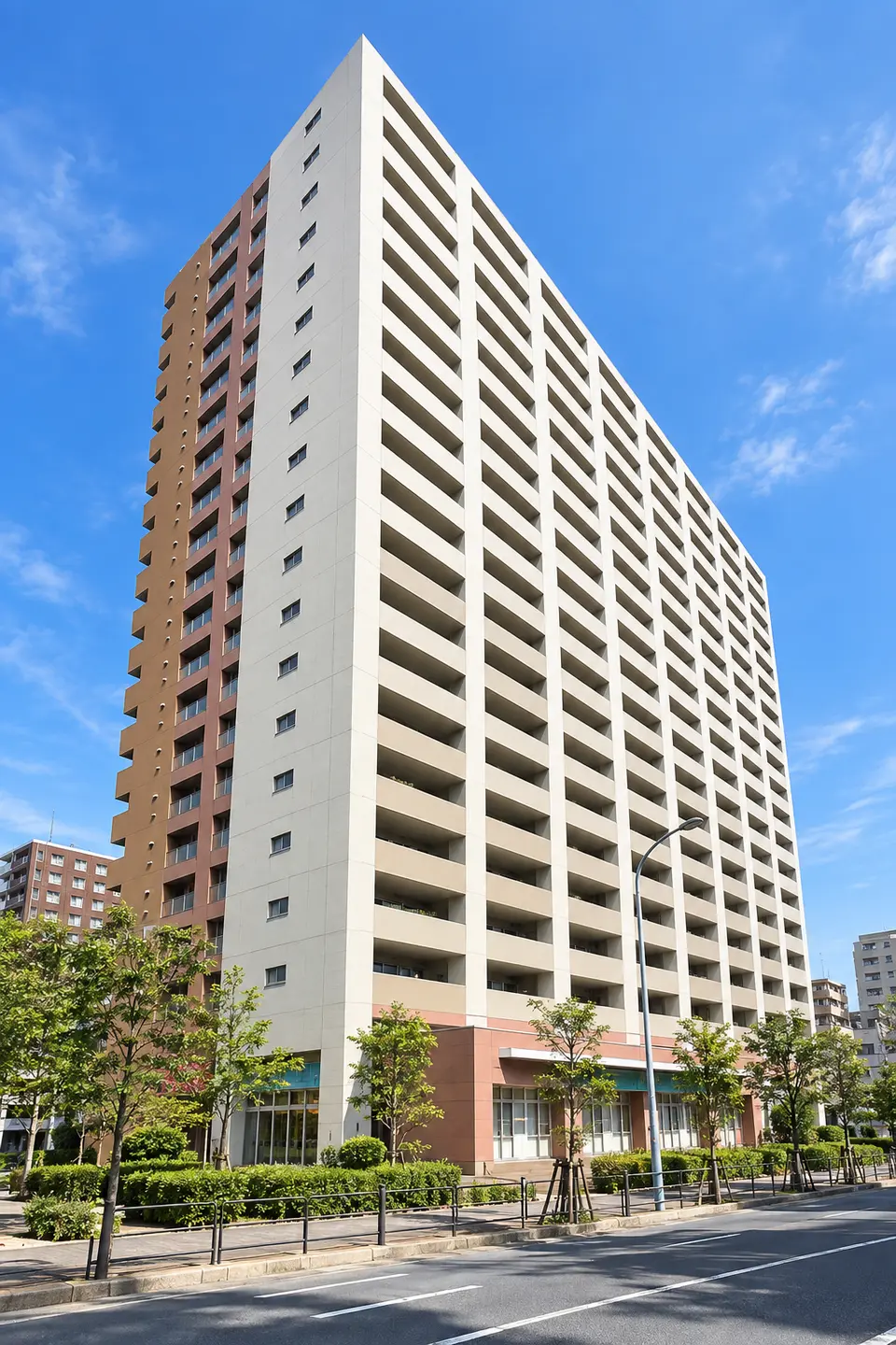 Generated illustration (not the actual building) of GRAND HIRUZU TOKYO EAST