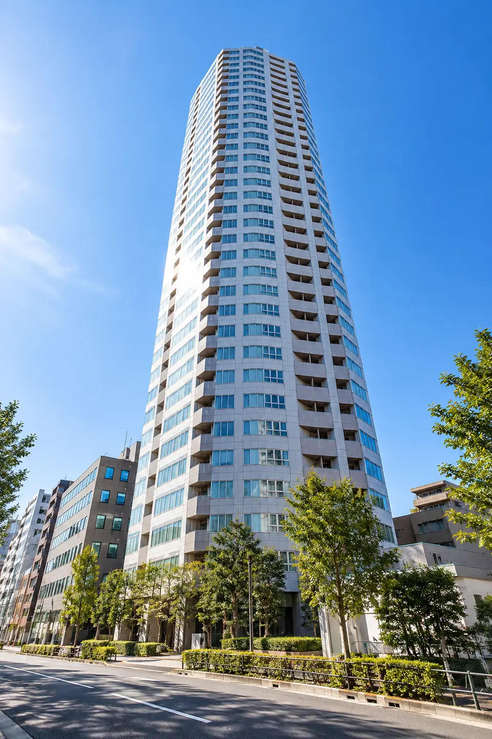 Generated illustration (not the actual building) of PROUD TOWER SHIROKANEDAI