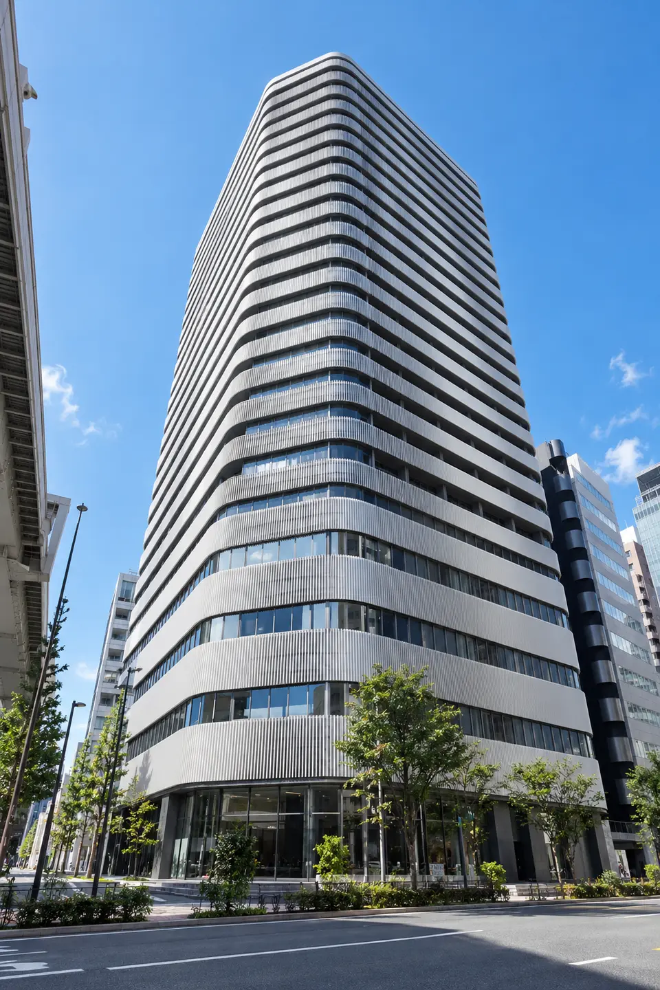 Generated illustration (not the actual building) of FURONTIASHINJUKU TOWER